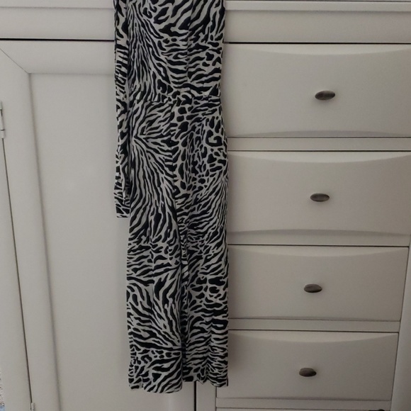 Romper - Picture 2 of 2